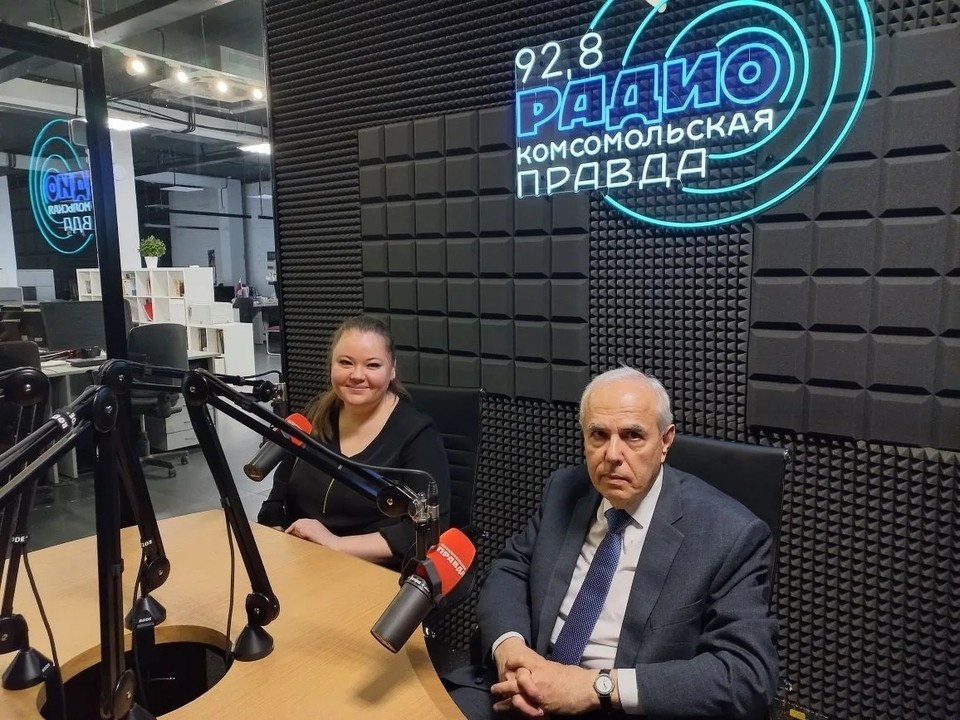    Борис Пудалов и Евгения Фролова. Людмила МАСЛОВА