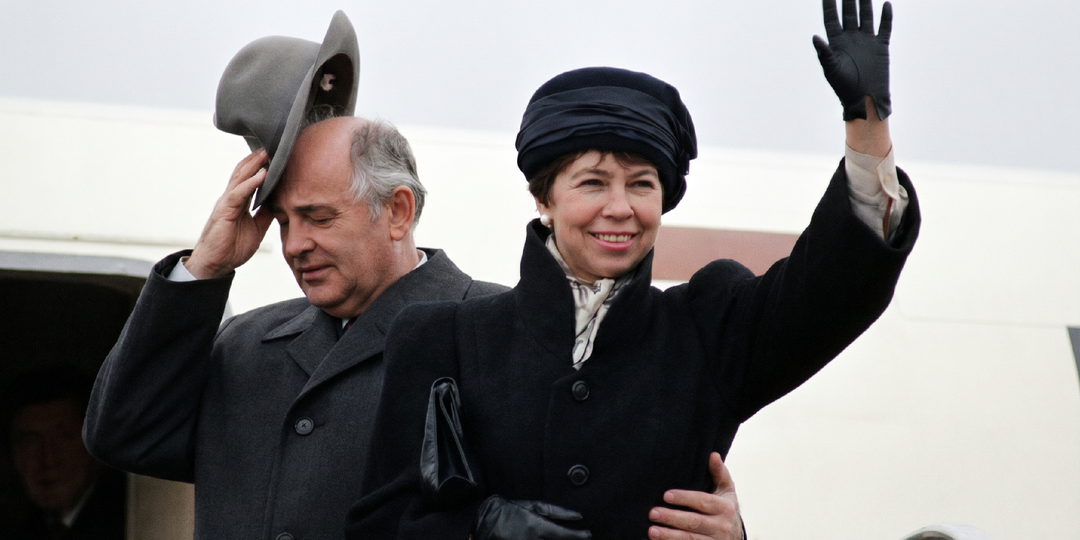 Он управлял сверхдержавой, но без неё терялся: история любви последнего генсека