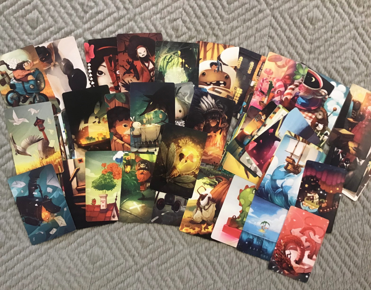 Какая карта на этом фото привлекла ваше внимание?