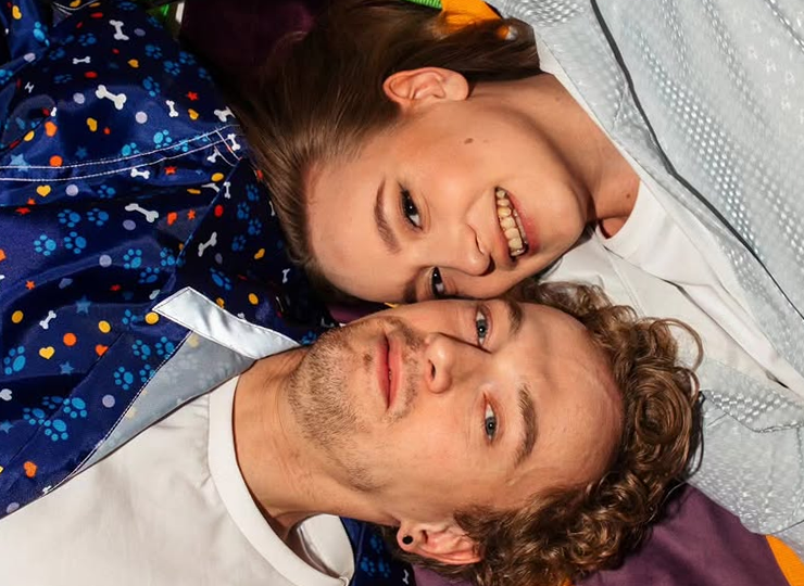 Светлые, ответственные люди: коллега рассказала о зарезавших друг друга в Мытищах актере театра и его супруге