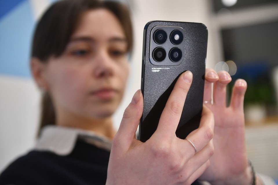    В социальных сетях Кирова появились сообщения о маньяке, который охотится на детей в непосредственной близости от учебных заведений. Алексей БУЛАТОВ