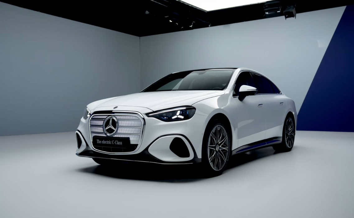Источник фото: официальный сайт Mercedes-Benz - media.mercedes-benz.com