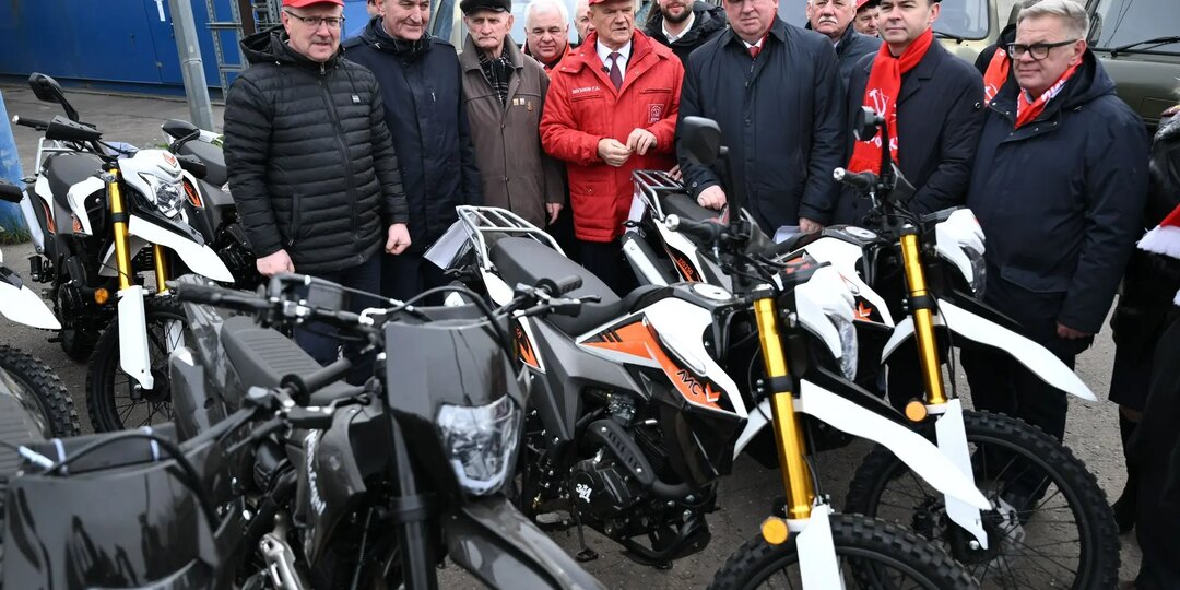 Первый секретарь Орловского областного комитета КПРФ Василий Николаевич Иконников принял участие в отправке 152-го гуманитарного конвоя