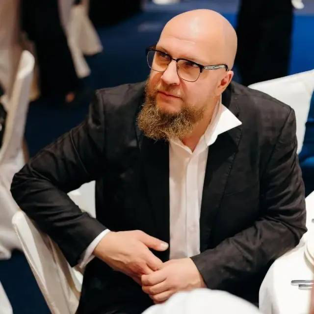 Денис Булидоров, психолог, основатель и руководитель Института психологии и провокативной психотерапии.