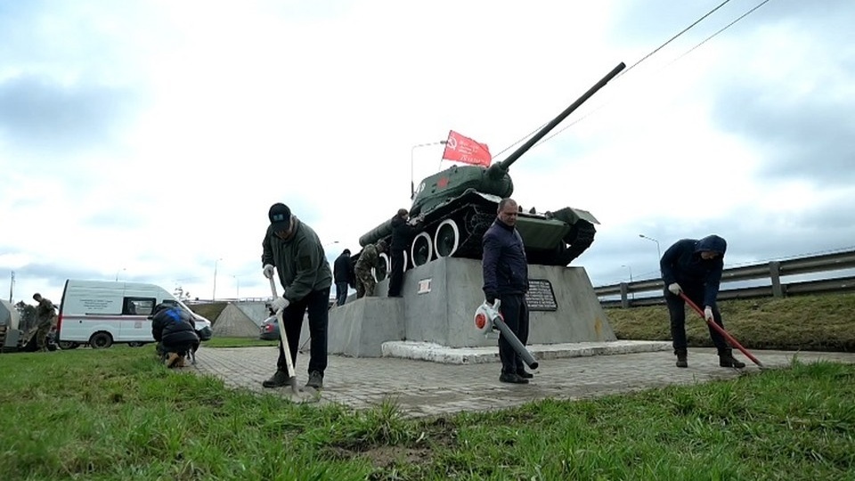 В Твери более 400 человек вышли на субботник