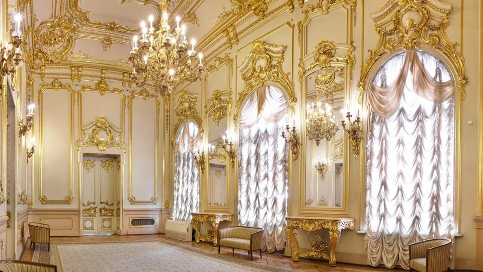 🏠 Реставрация фасада дворца бракосочетания №1 на Английской набережной стартует в июле