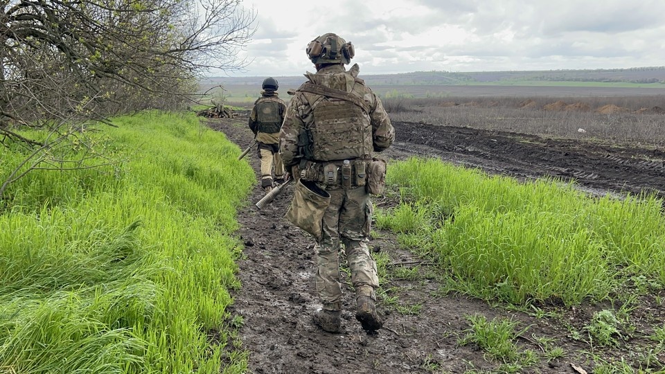    Российские войска взяли опорный пункт противника в Запорожской области Архив "КП"