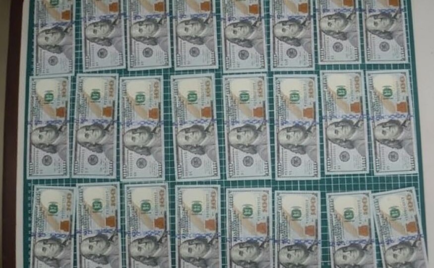 Таможня: капитан из Турции «не заметил» 33 тысячи долларов на борту