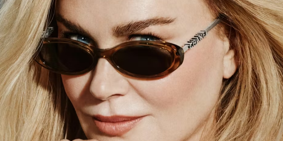 Николь Кидман и Лили-Роуз Депп примерили новые очки Chanel