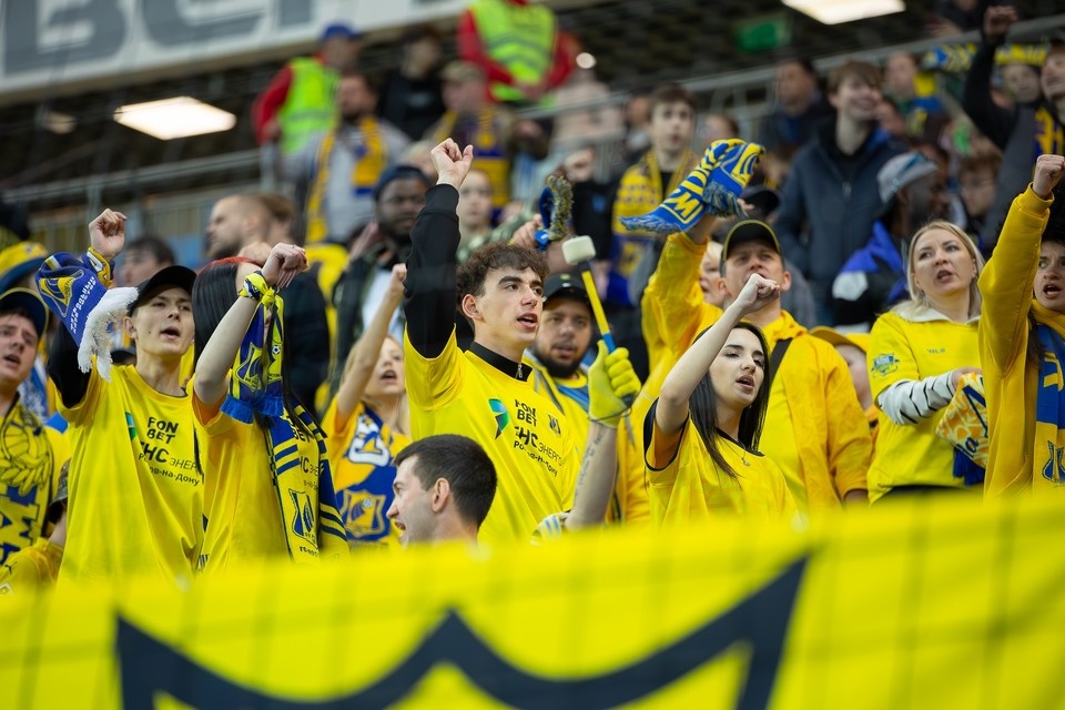    Болельщики надеются на команду. Фото: ФК "Ростов"