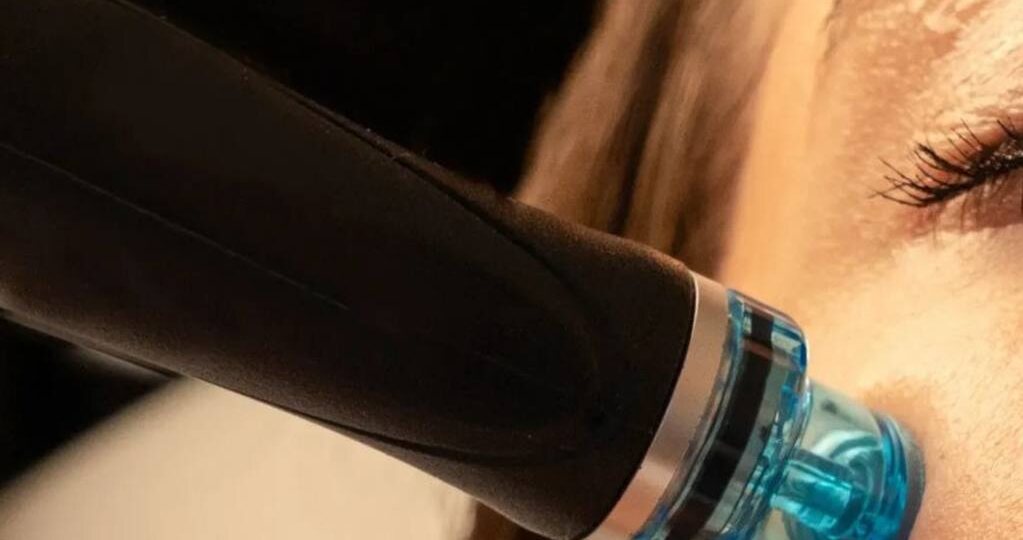 HydraFacial — это не просто чистка, а многоэтапный уход за кожей за одну процедуру