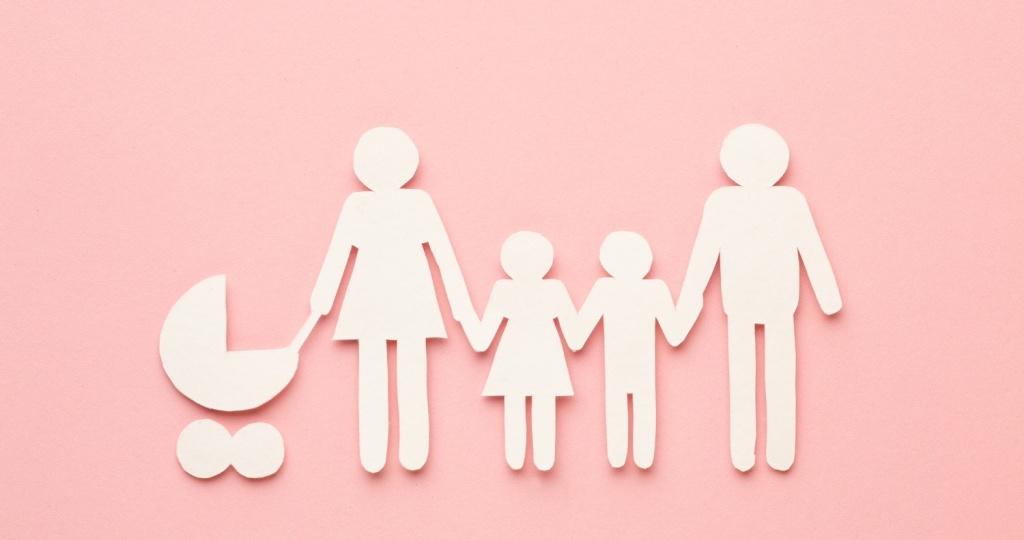 Комфорт для многодетных: Минтранс планирует расширить льготы на вокзалах и в аэропортах