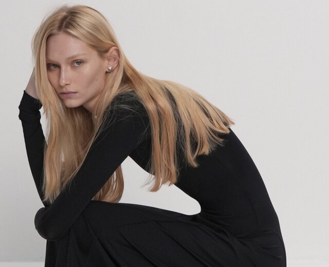 Гоша Карцев запустил бренд «ГОША КАРЦЕВ» и показал дебютную коллекцию — это фэшн-манифест тихой готики (да!)