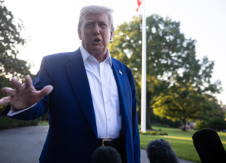 «Готов встретиться, но…»: Трамп сделал шаг к Ирану — и сразу пригрозил «уничтожить всё»