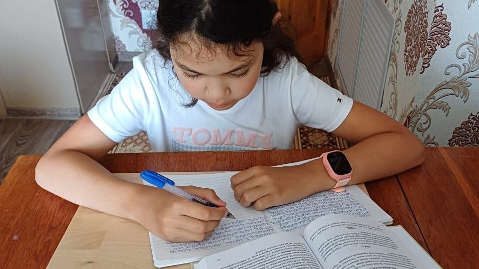 Сделайте ребёнку полезный подарок на лето✨