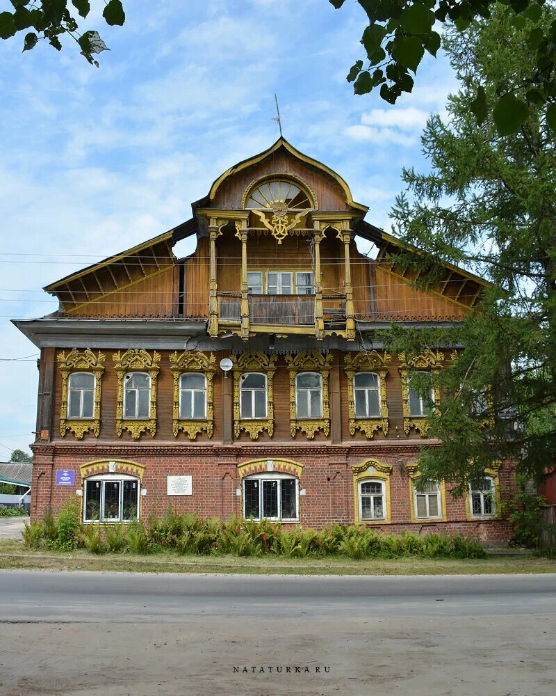 Дом купца Малышева в поселке Ковернино 