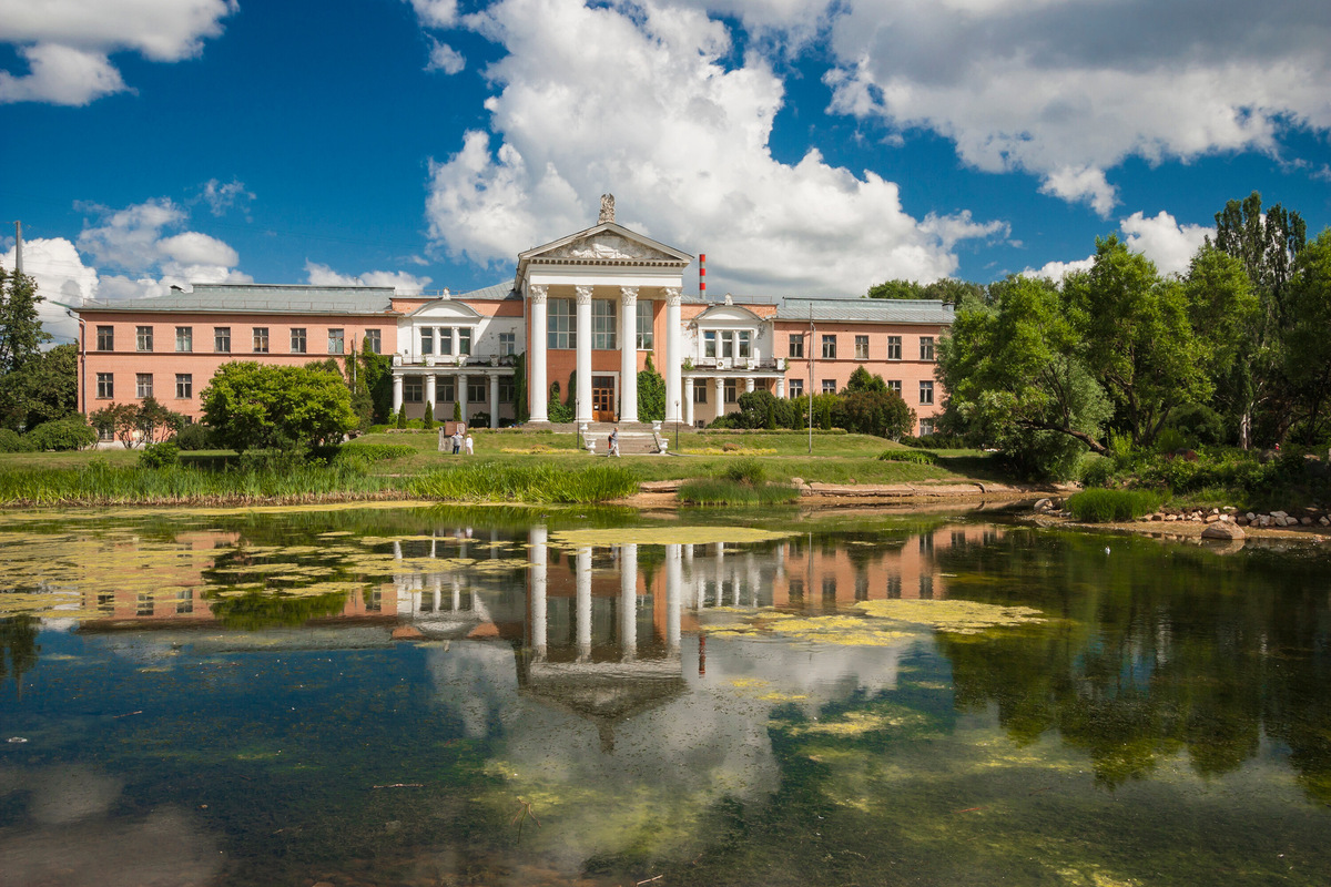 Интересный факт: по площади сад в полтора раза превосходит территорию государства Монако. Фото: AlixSaz / Wikimedia