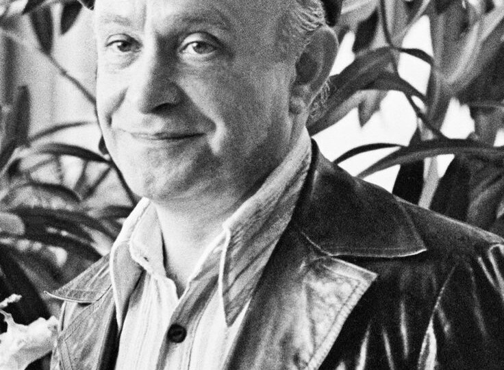 Р. Быков: "...радость я свою ношу отдельно, как пальто"
