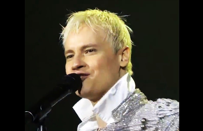 SHAMAN на сцене, кадр из видео