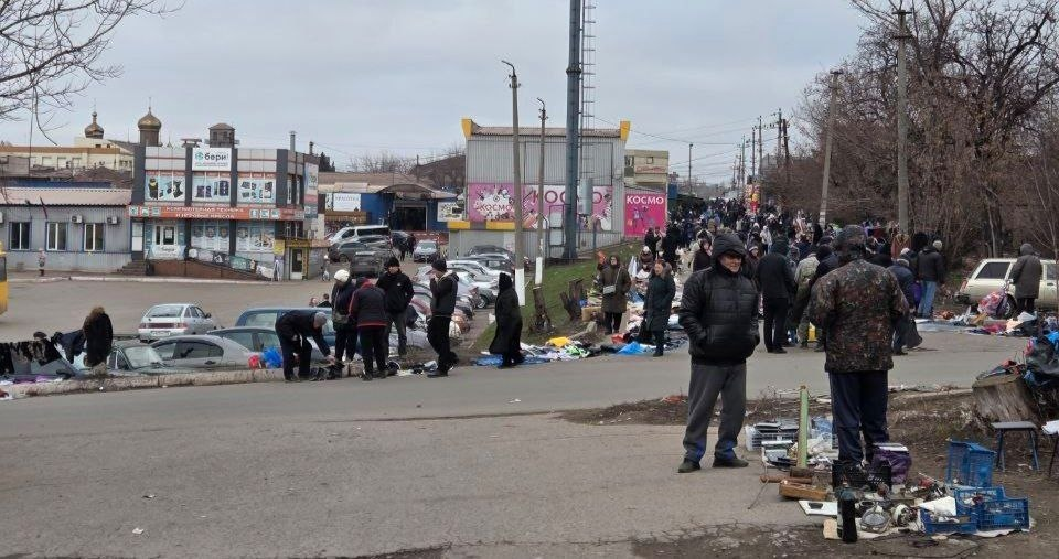 вид на барахолку