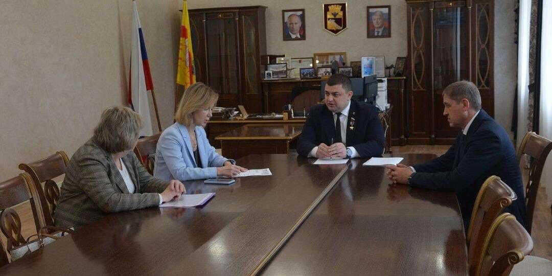 Дополнительные льготы на питание для школьников из семей бойцов СВО обсудили в Воронеже