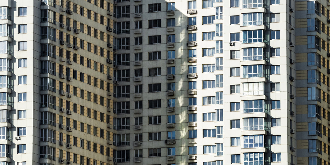 Депутат Панеш: для установки кондиционера нужно согласие других собственников