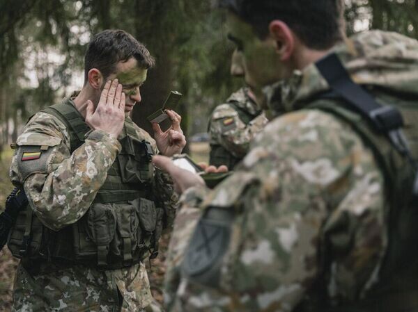 В ВС Литвы признали, что сотрудничают с ВСУ и "перенимают опыт"