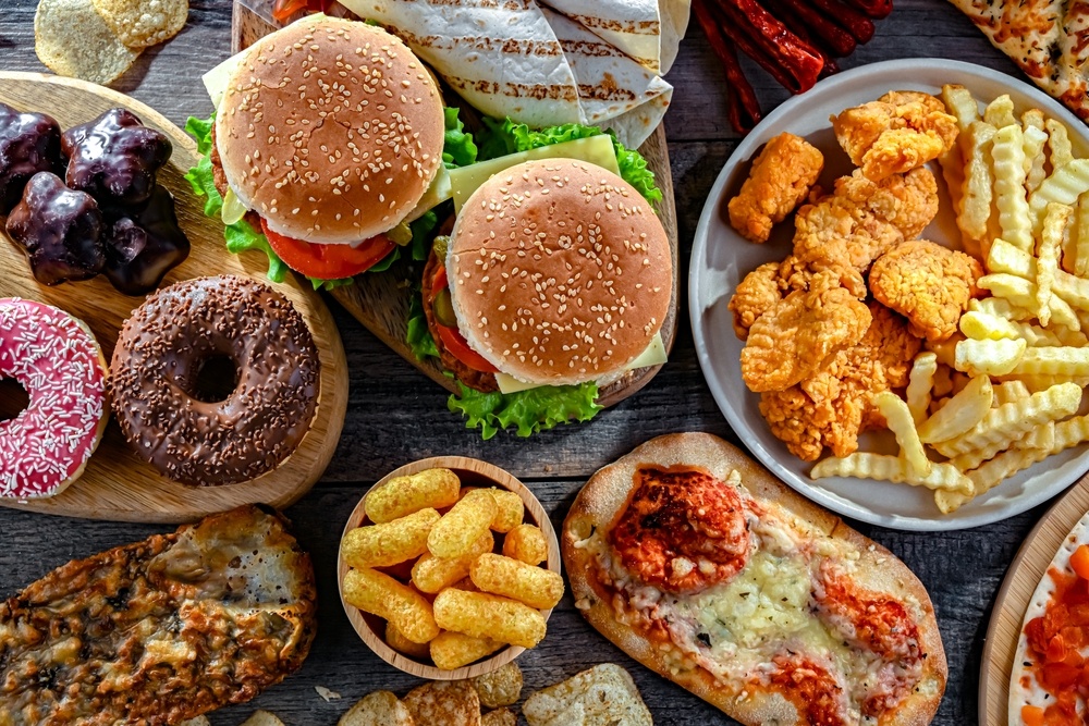    Как вредная еда «разрушает» мышцы и бьёт по суставам