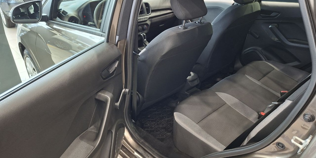 Прошёл год со старта серийного выпуска Лады Искры. За это время продано 13 тысяч машин. Это успех или провал?