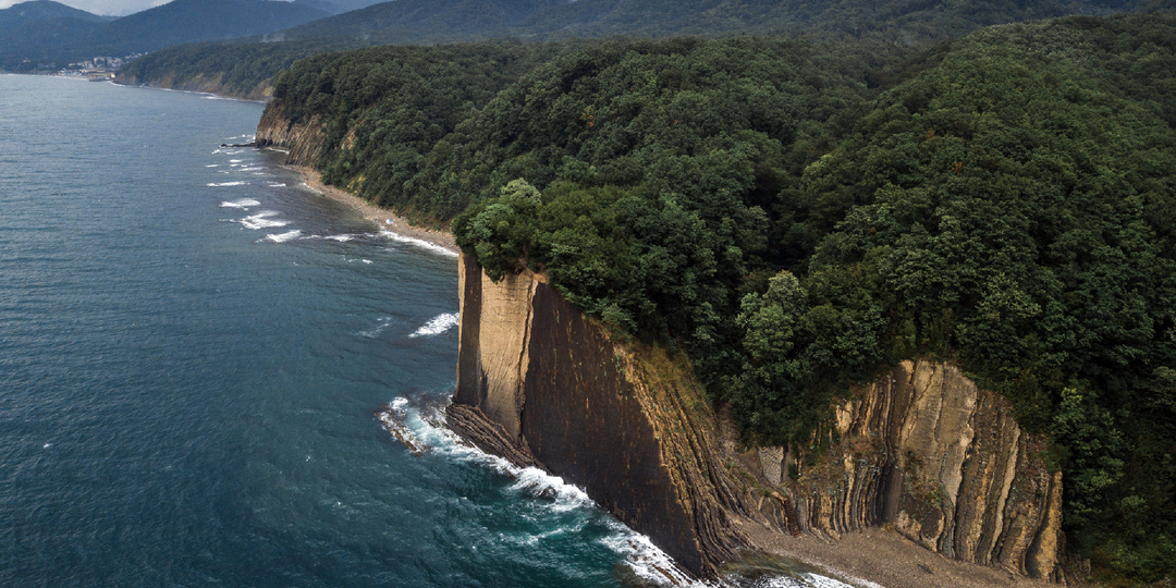 Нефтяное пятно в Черном море: есть ли угроза курортам