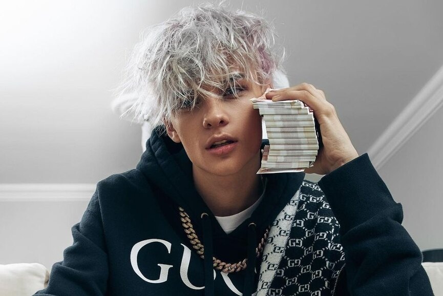     «Мне сделают операцию»: почти ослепший Егор Шип пытается вернуть зрение