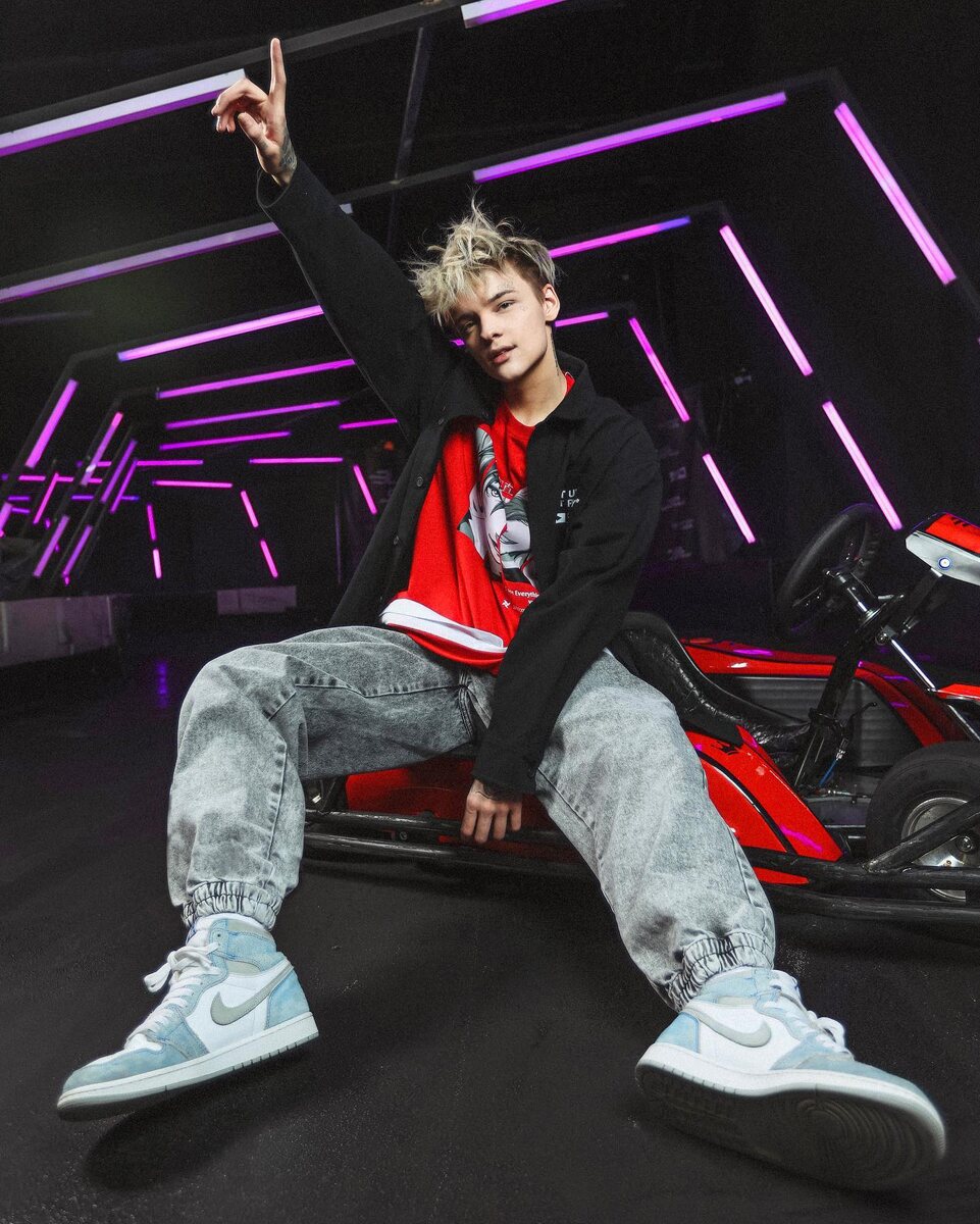    Егор Шип практически ничего не видитСоцсети Егора Шипа