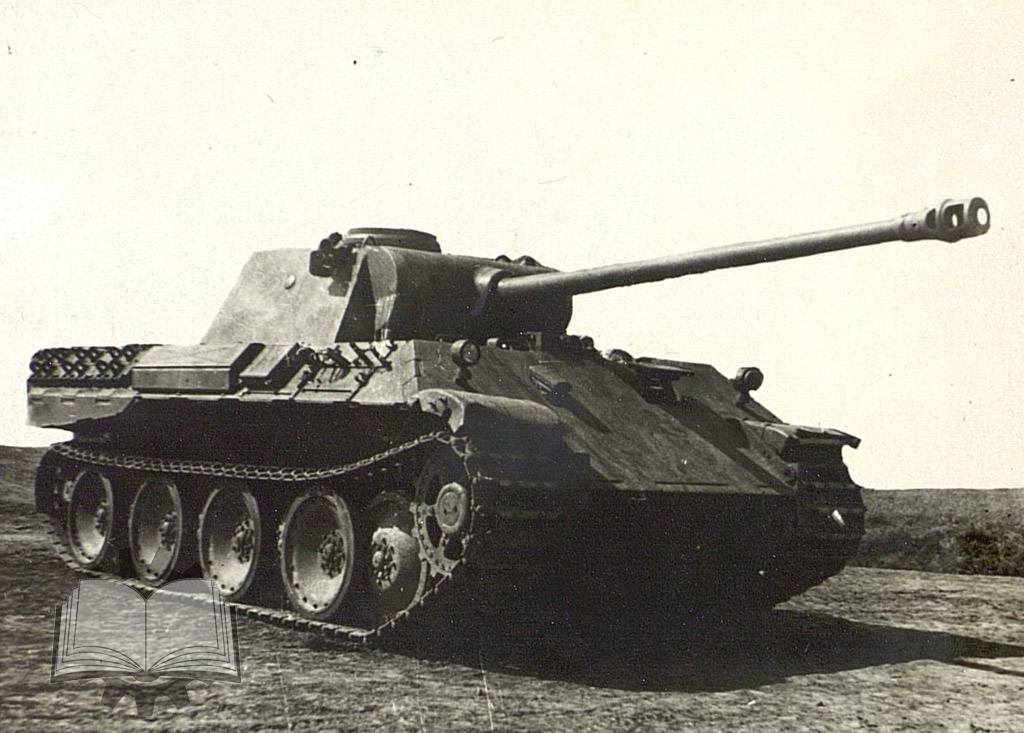 Один из Т-V, как их называли у нас, на испытаниях в Кубинке.