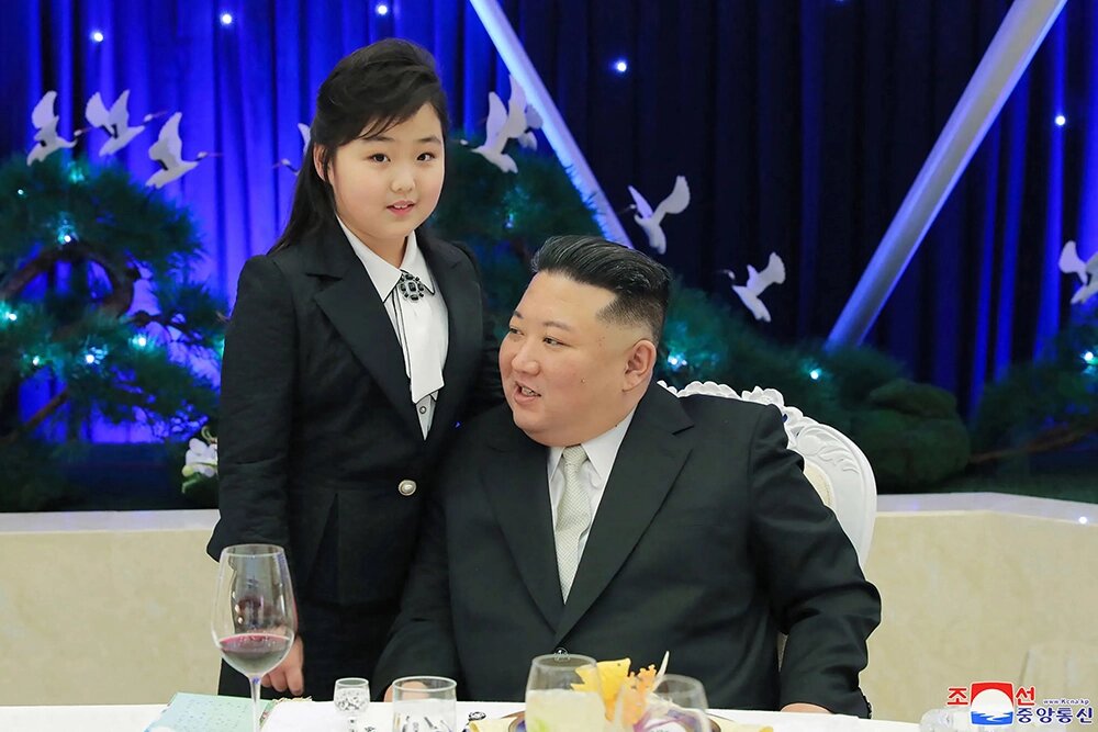    Ким Чен Ын и Ким Чжу Э. Фото: KCNA