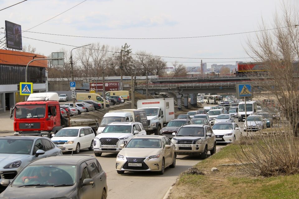    Участок проспекта Строителей перед ремонтом. Апрель 2026. Источник: Виталий Барабаш/"Толк"