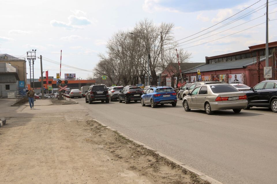    Участок проспекта Строителей перед ремонтом. Апрель 2026. Источник: Виталий Барабаш/"Толк"