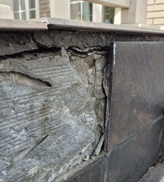 Темный цвет дает еще один минус, но про это чуть позже