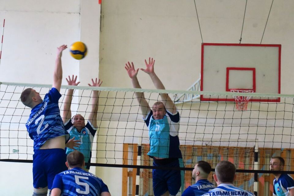    Волейбольный отборочный турнир в Озёрках. Фото: Андрей Бобров.