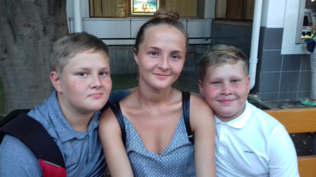 Говорят "гордость распирает", что означает "радость переполняет мою душу"