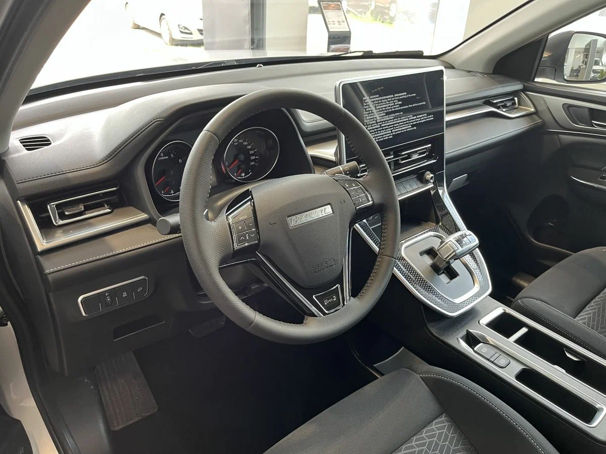 Руль, место водителя