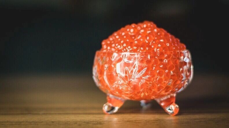    Срок годности икры — один год. Старые запасы распродают до начала июня   1MI