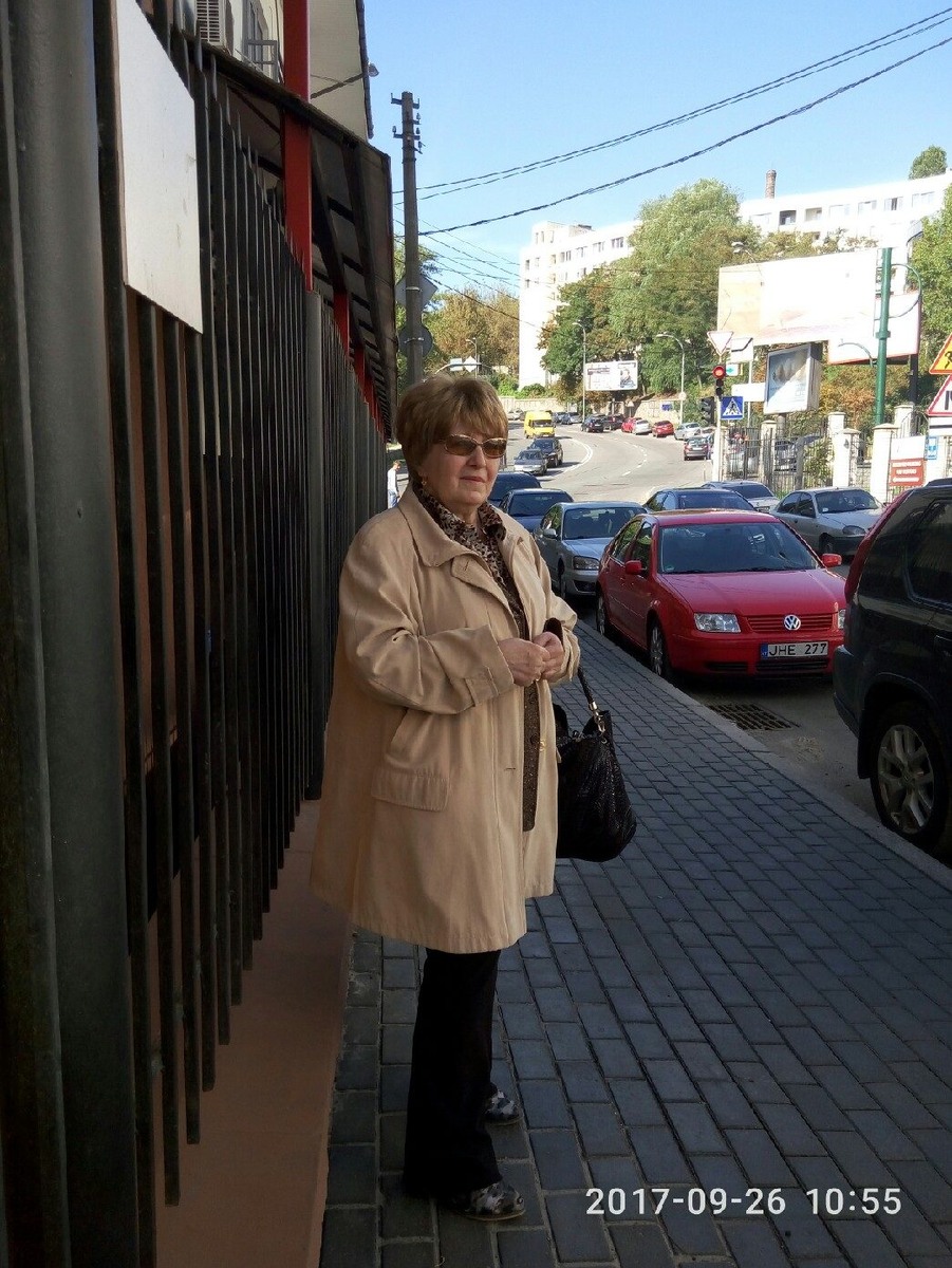 мама всегда была элегантной модницей