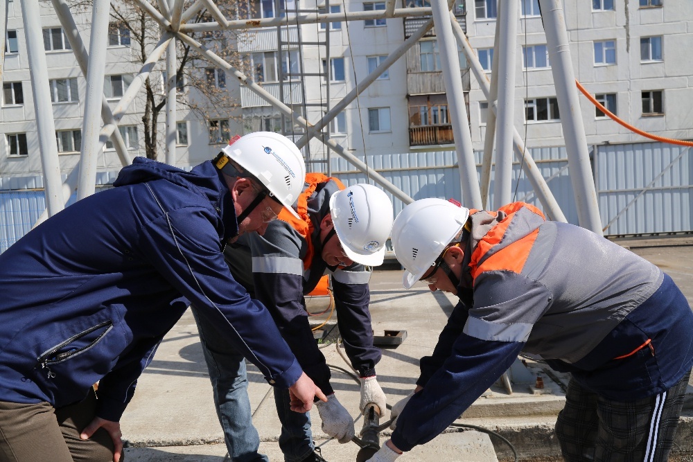    На территории учебно-производственной базы есть настоящая скважина глубиной 300 м, где слушатели на практике закрепляют полученные знания / Пресс-служба АО "БНГФ"