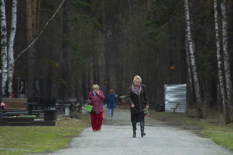    Комитет по транспорту исполкома Казани назначил несколько специальных маршрутов до кладбищ. Алексей БУЛАТОВ
