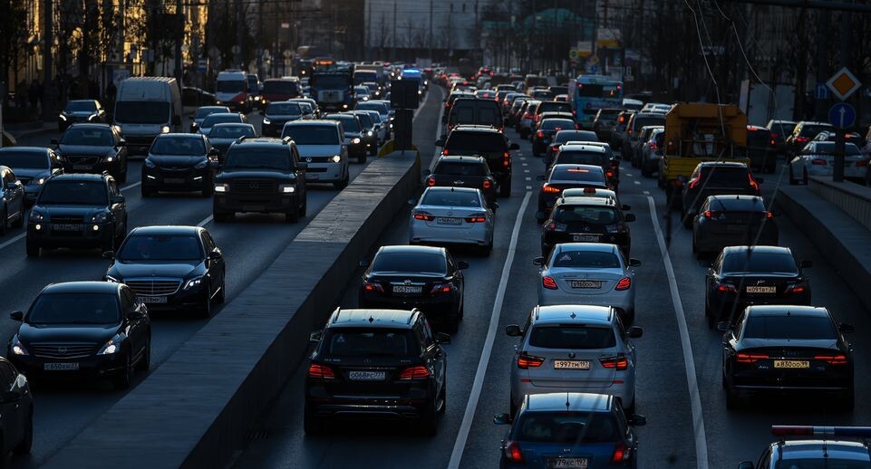    Вечерние пробки в Москве / Медиасток.рф