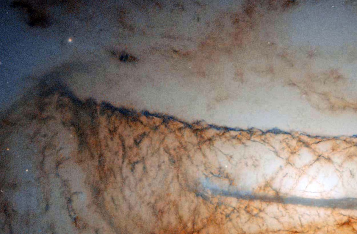 © NASA/ESA/TheSpaceway