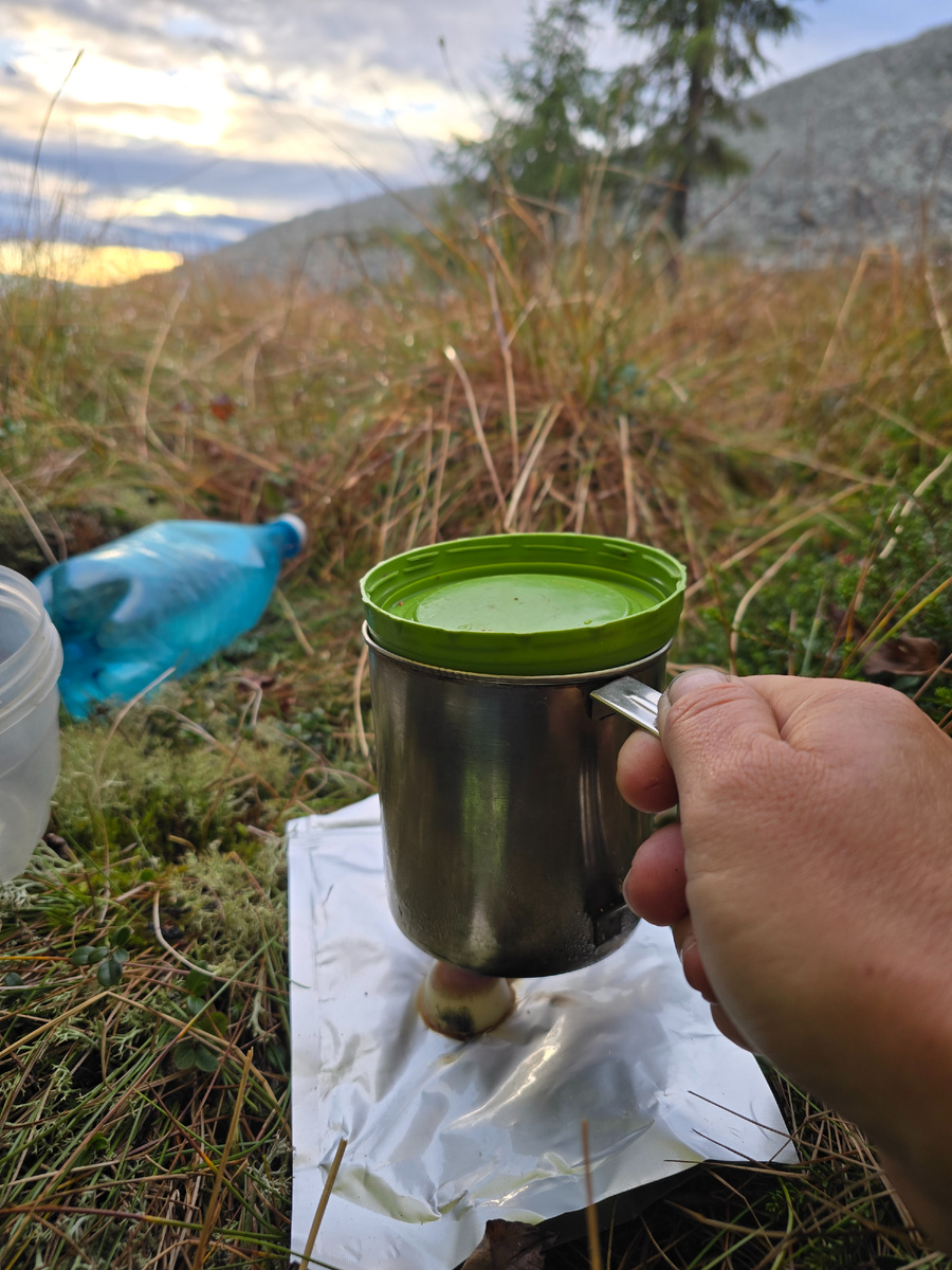 День 109. Рассвет. Завтрак на сухом топливе на горе Белый Камень