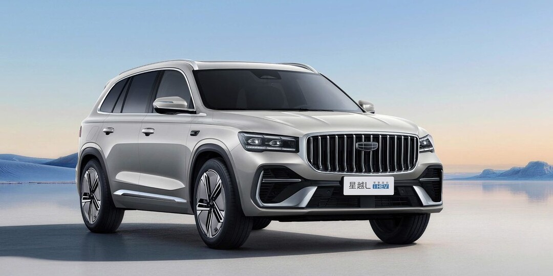 Geely открыла предзаказ на Monjaro i-HEV: сколько стоит гибридный кроссовер с расходом 4,75 л на «сотню»