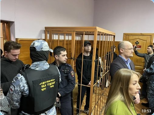 Бывший редактор URA.Ru получил пять лет за сводки от дяди-полицейского