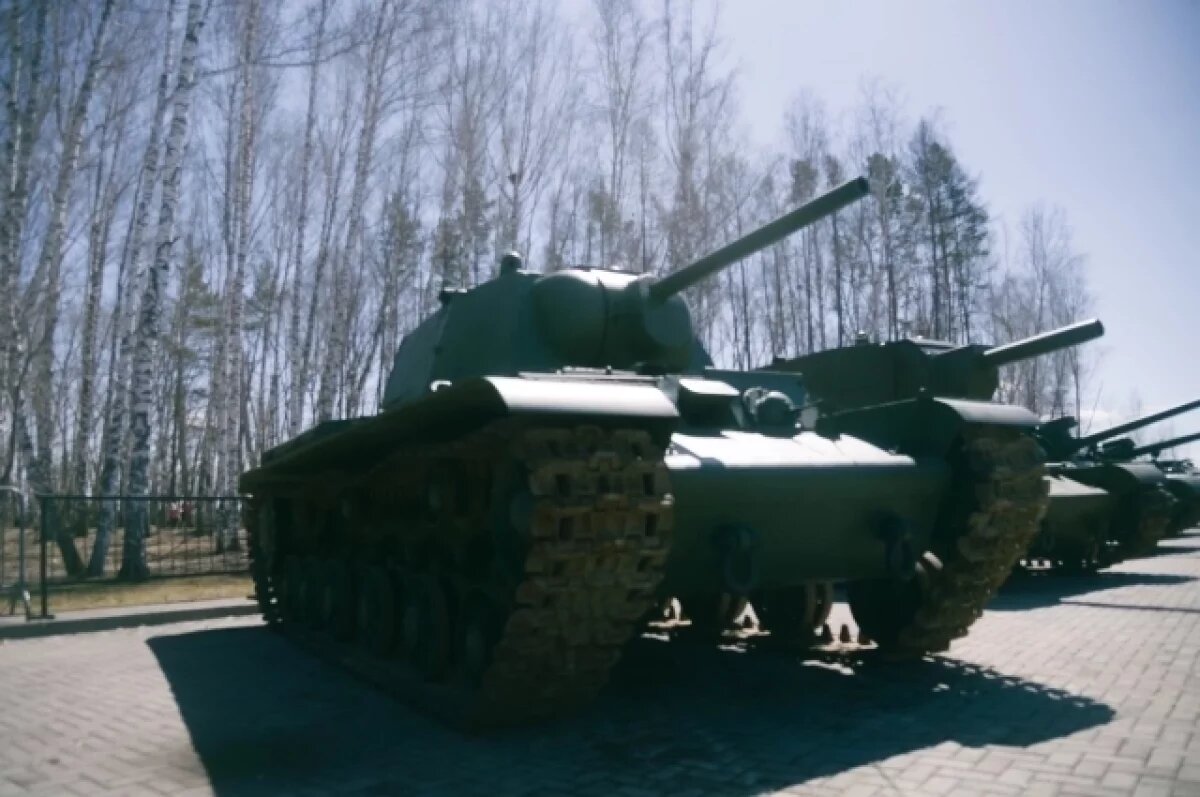    В Лагерном саду Томска с 1 по 11 мая покажут 24 единицы техники времён ВОВ